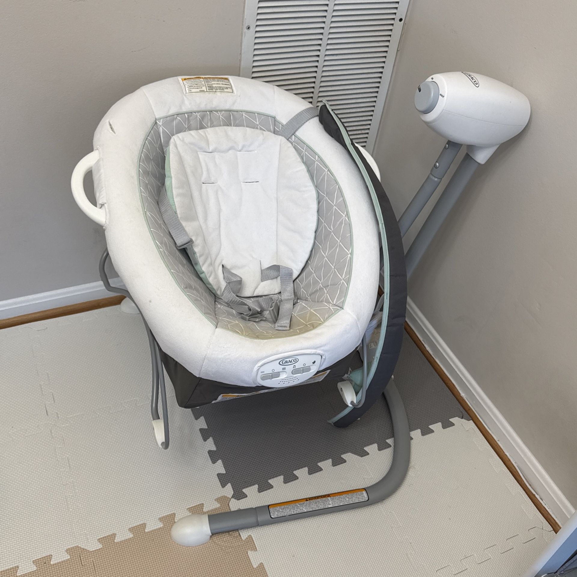 Graco Baby swing