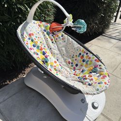 4Moms Mamaroo Swing