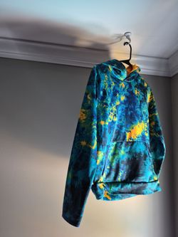 Boys sweatshirt size YLG
