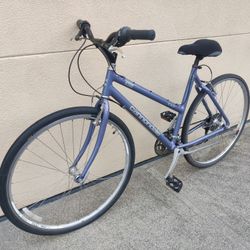 Cannondale 28-in 21-speed Very Light Hybrid Mountain/Road Bike - 19-in Step Through Frame - NEW Tubes (MSRP $550)