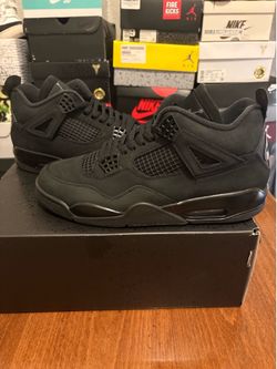 Size 11.5- Jordan 4 Retro ‘Black Cat’ VNDS🔥