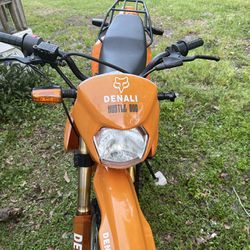 Enduro Denali 200 Dirt bike Upgraded Nibbi Carburetor And Lights