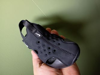 Nike toddler sandals