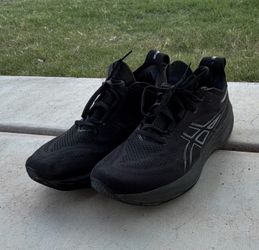 Black asics running shoes