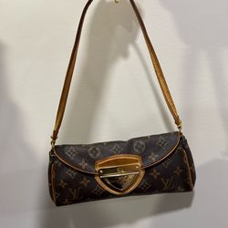 Louis Vuitton Beverly Clutch