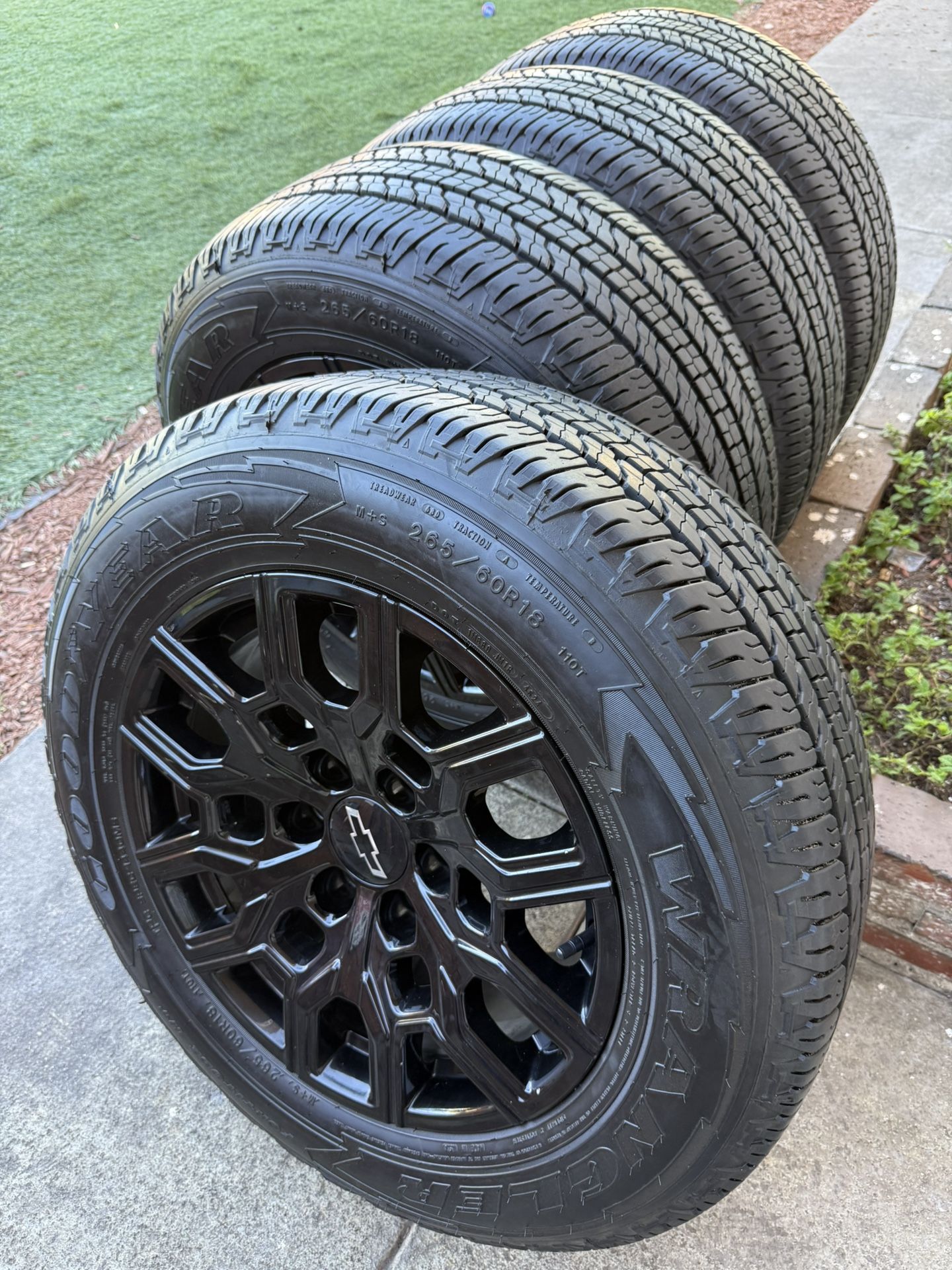 Chevy Silverado Wheelss And Tires Yukon Denali Sierra Tahoe 