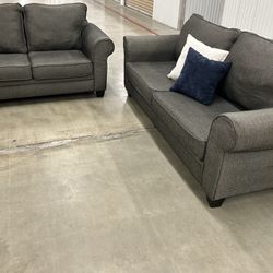 Need Gone Asap like New Gray sofa set