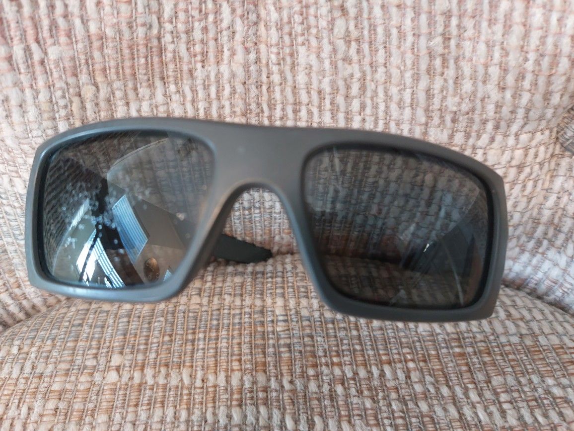 OAKLEY SI DET CORD DANIEL DEFENSE SUNGLASSES