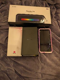 Tech package, 2 Galaxy S9s, 1 (new) Reval 8, and  Zizo speaker