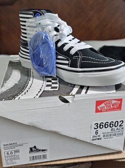 VANS - Mens Size 6