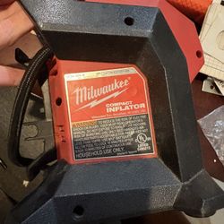 Milwaukee M12 Compact Inflator (Tool only) 