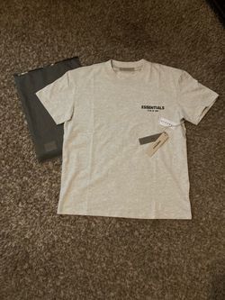 Essentials tee