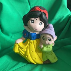 Snow White And Dopey Piggyback/ Alcancias