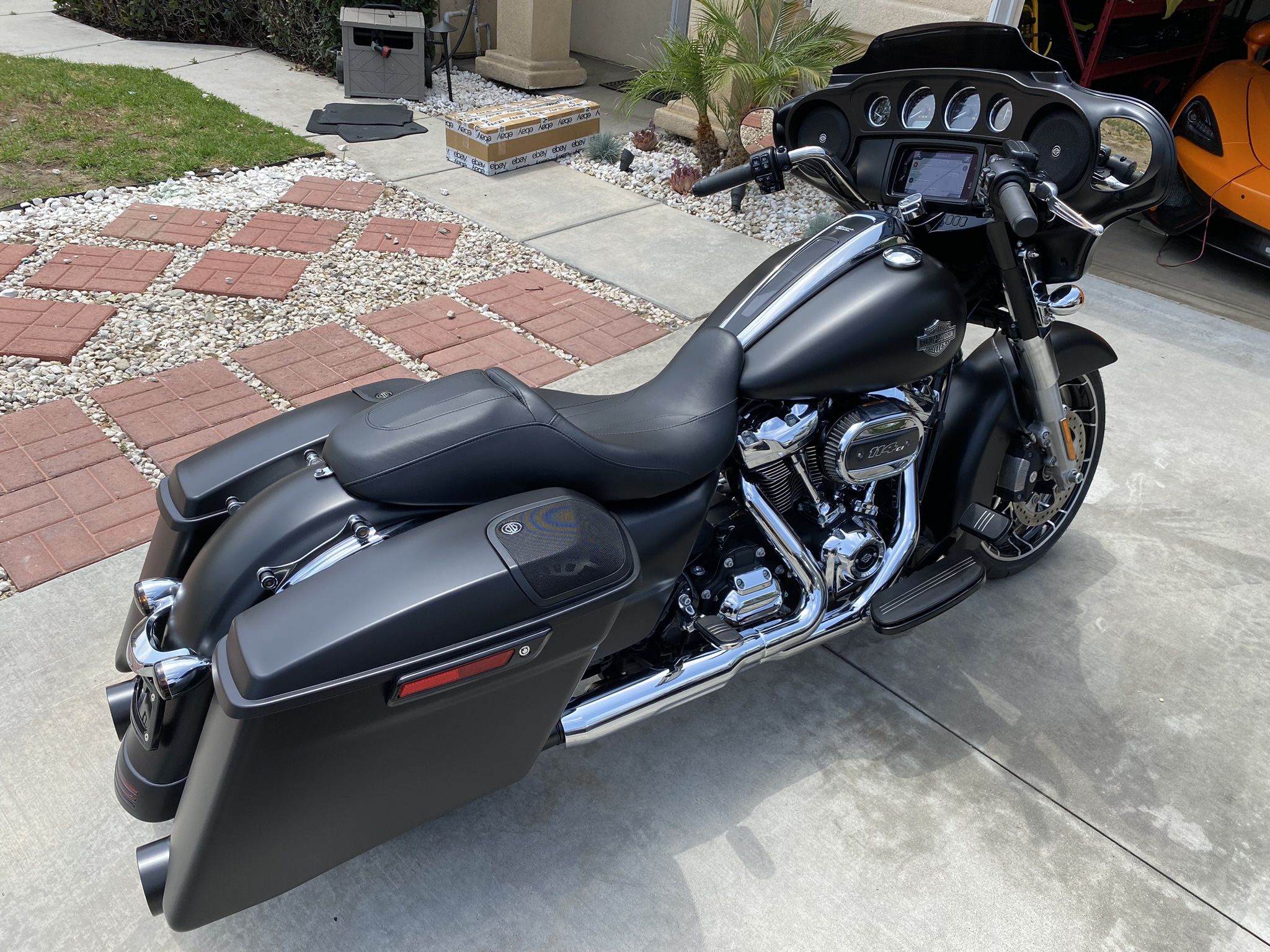 2022 Harley Davidson Street glide