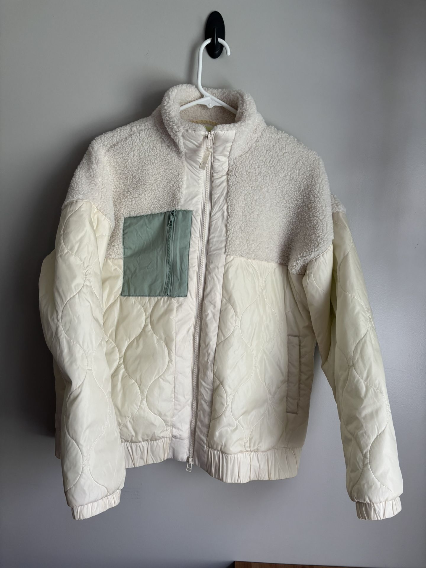 Universal Thread Women’s Medium Quilted Sherpa Fleece Cream Jacket Full Zip