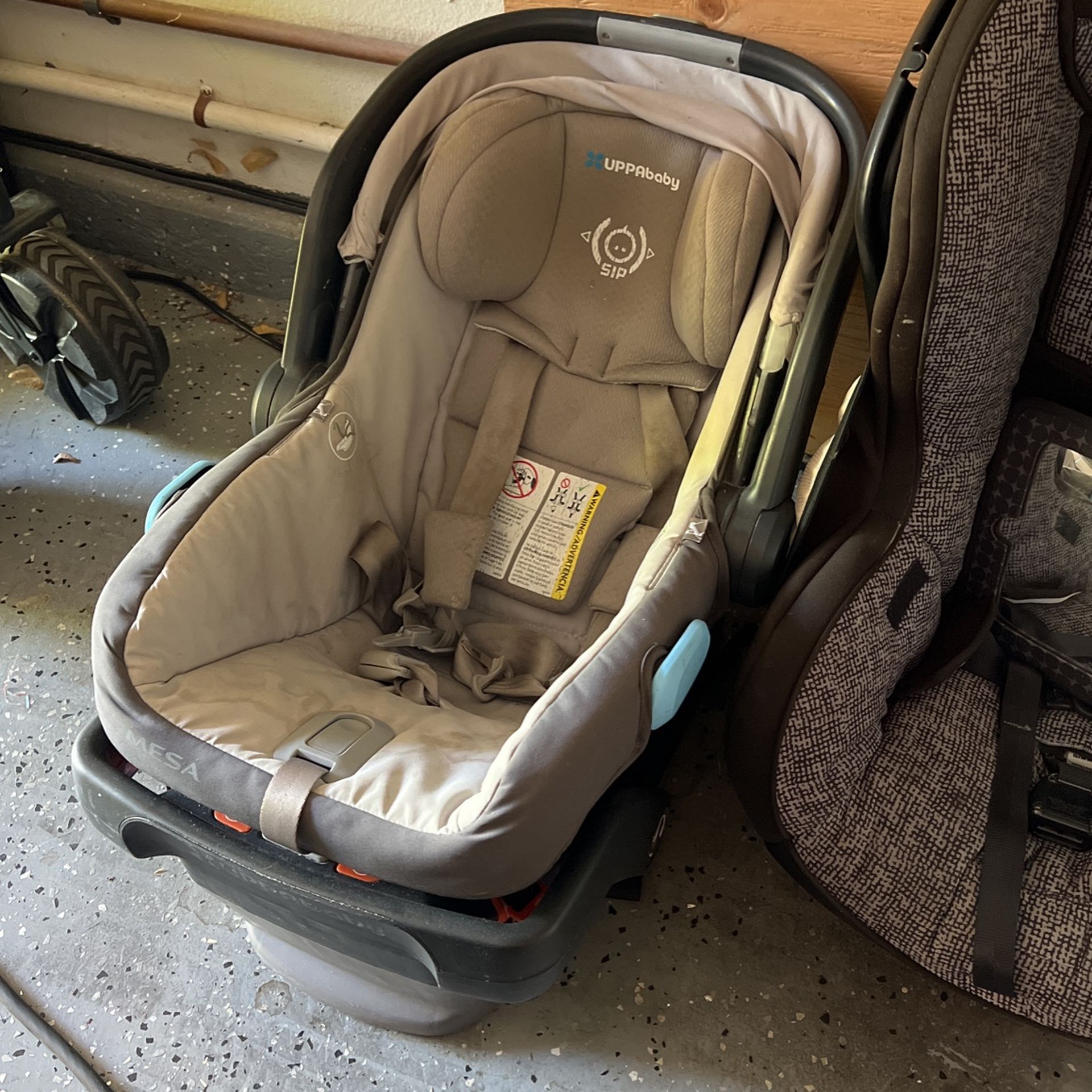Uppa Baby mesa Baby Car Seat