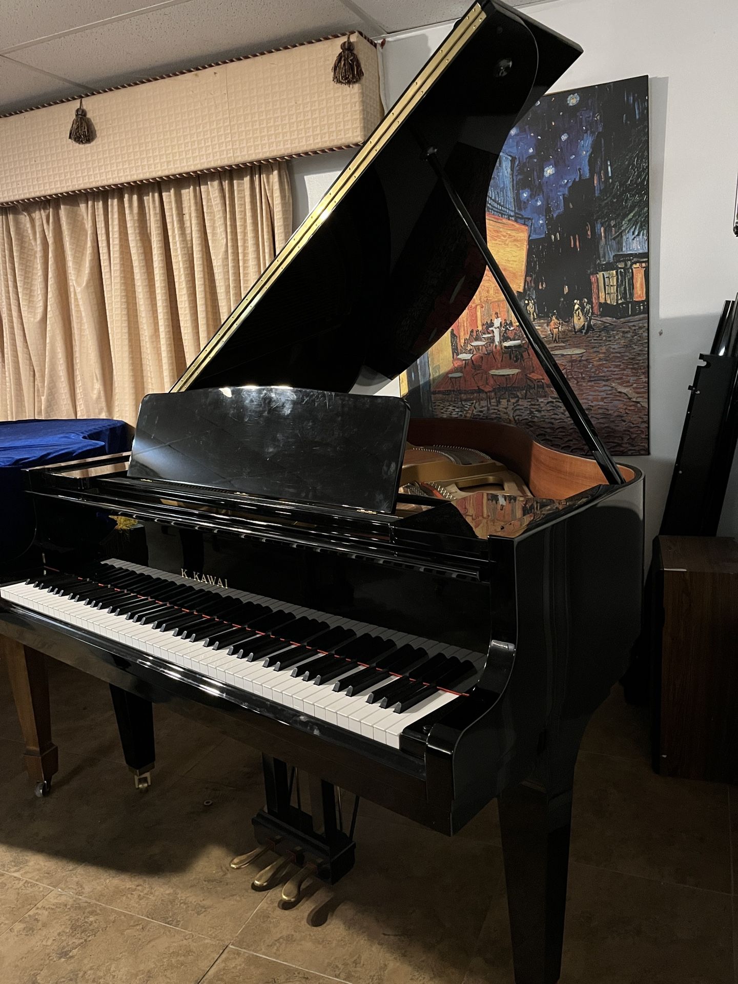 Gorgeous Kawai Baby Grand Piano