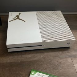 Xbox One Xs