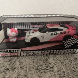 Hello Kitty 2009 Nissan
