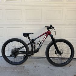 Trek fuel ex 8 mountain bike
