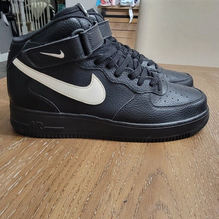 Nike Airforce 1 Mid