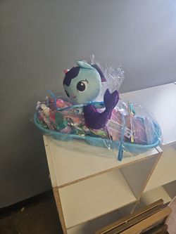 Mermaid 🧜‍♂️ 🧜‍♀️ Gift Basket