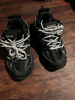 black balenciaga tracks
