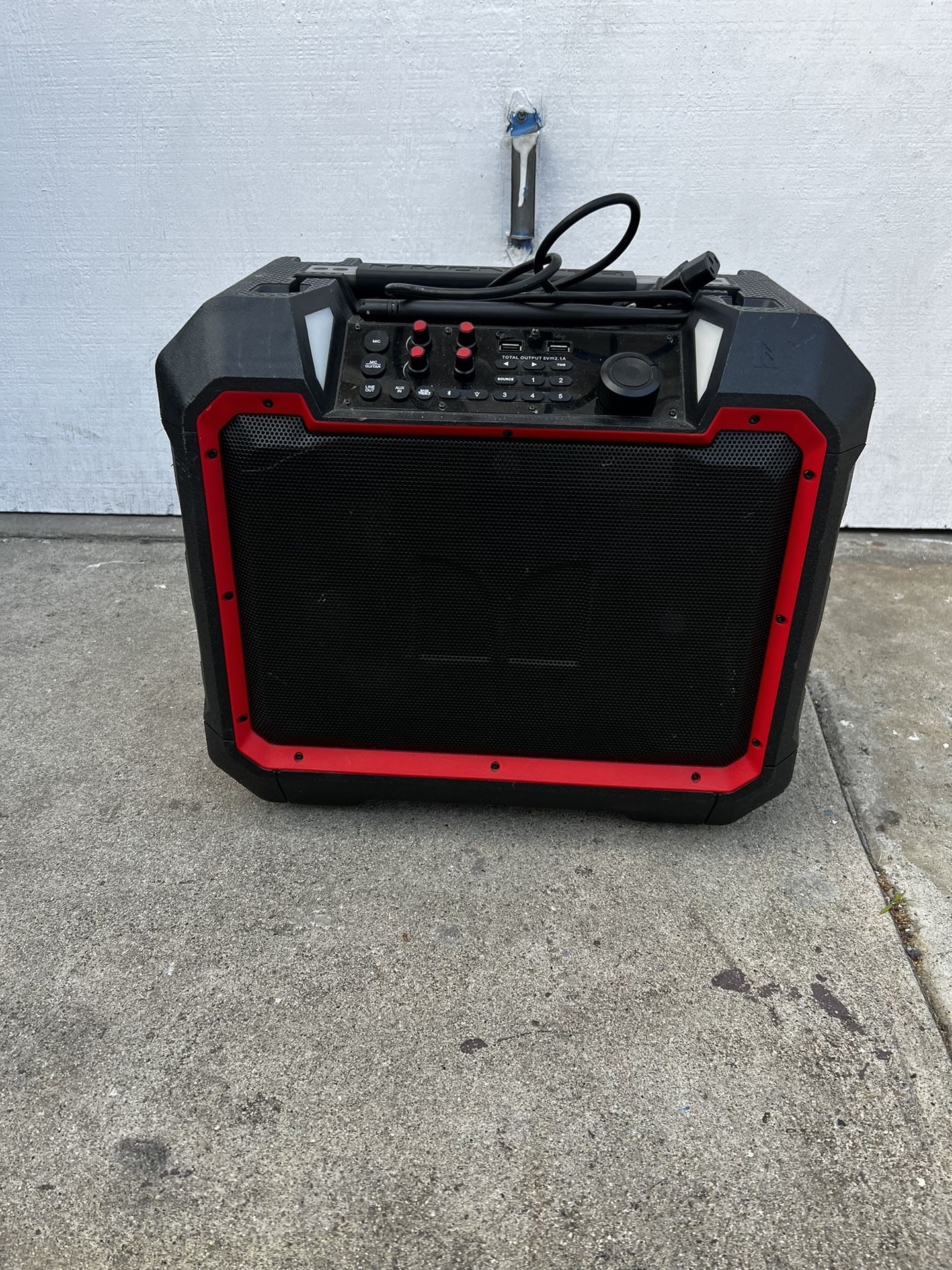 Monster Speaker  Bluetooth