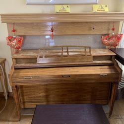 Baldwin Piano
