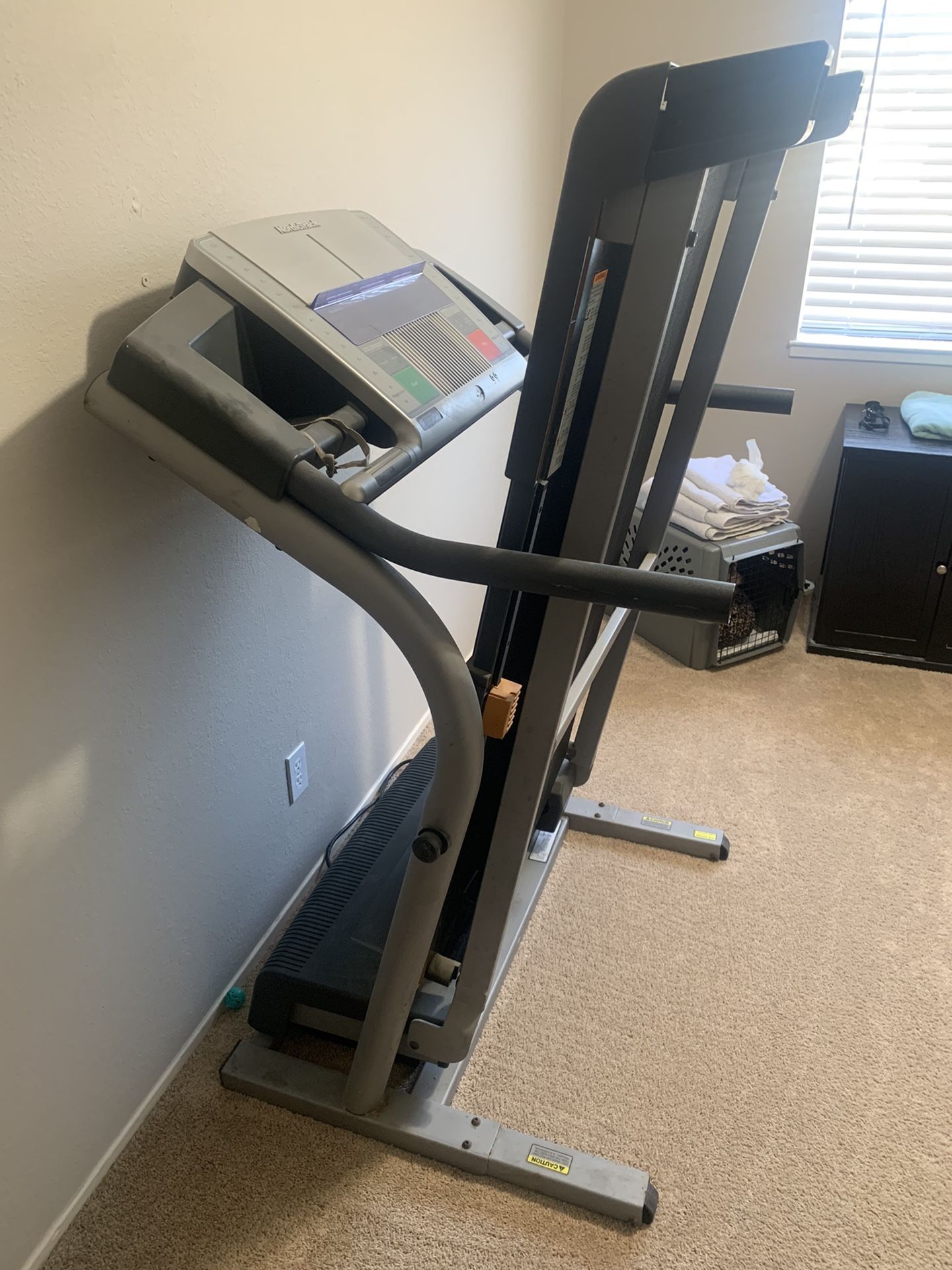 NordicTrack C2150 Treadmill 