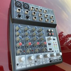 Mixer 8 Input 2 Bus