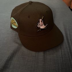 New Era Fitted Sz 6 7/8