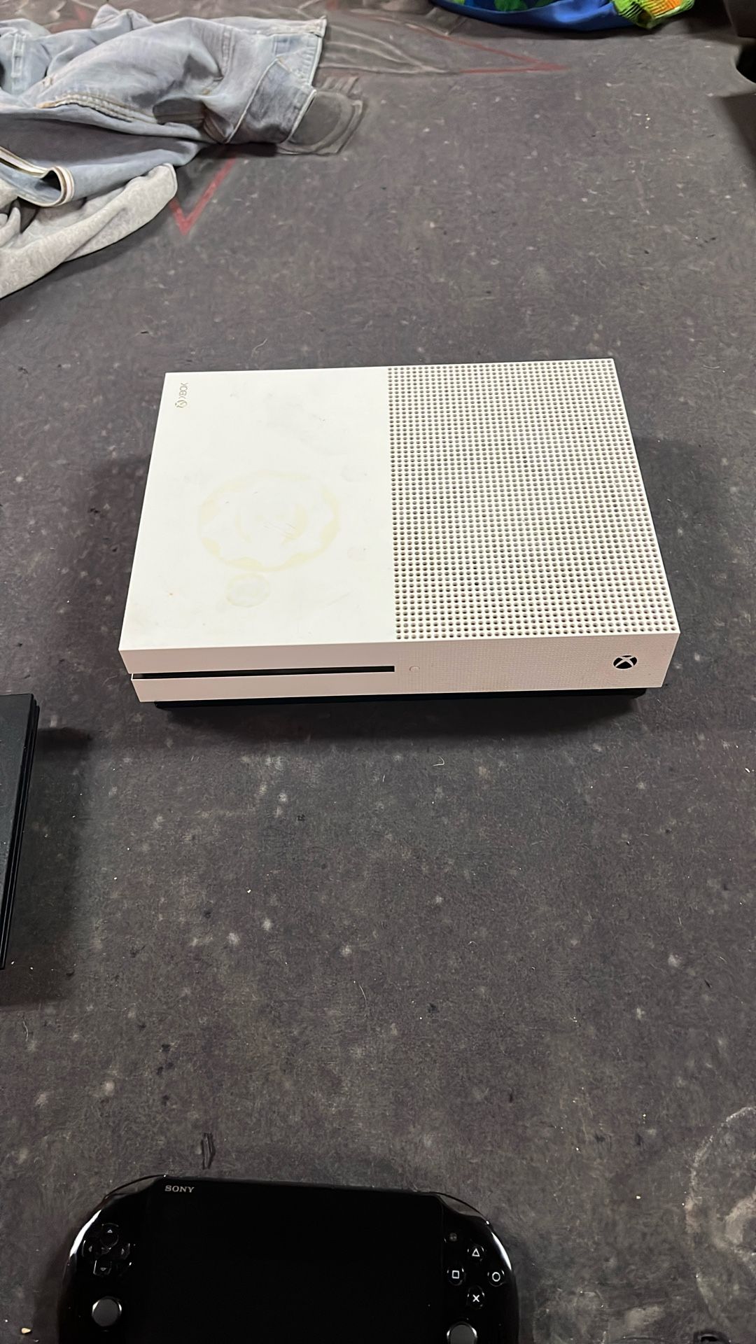 Xbox One S