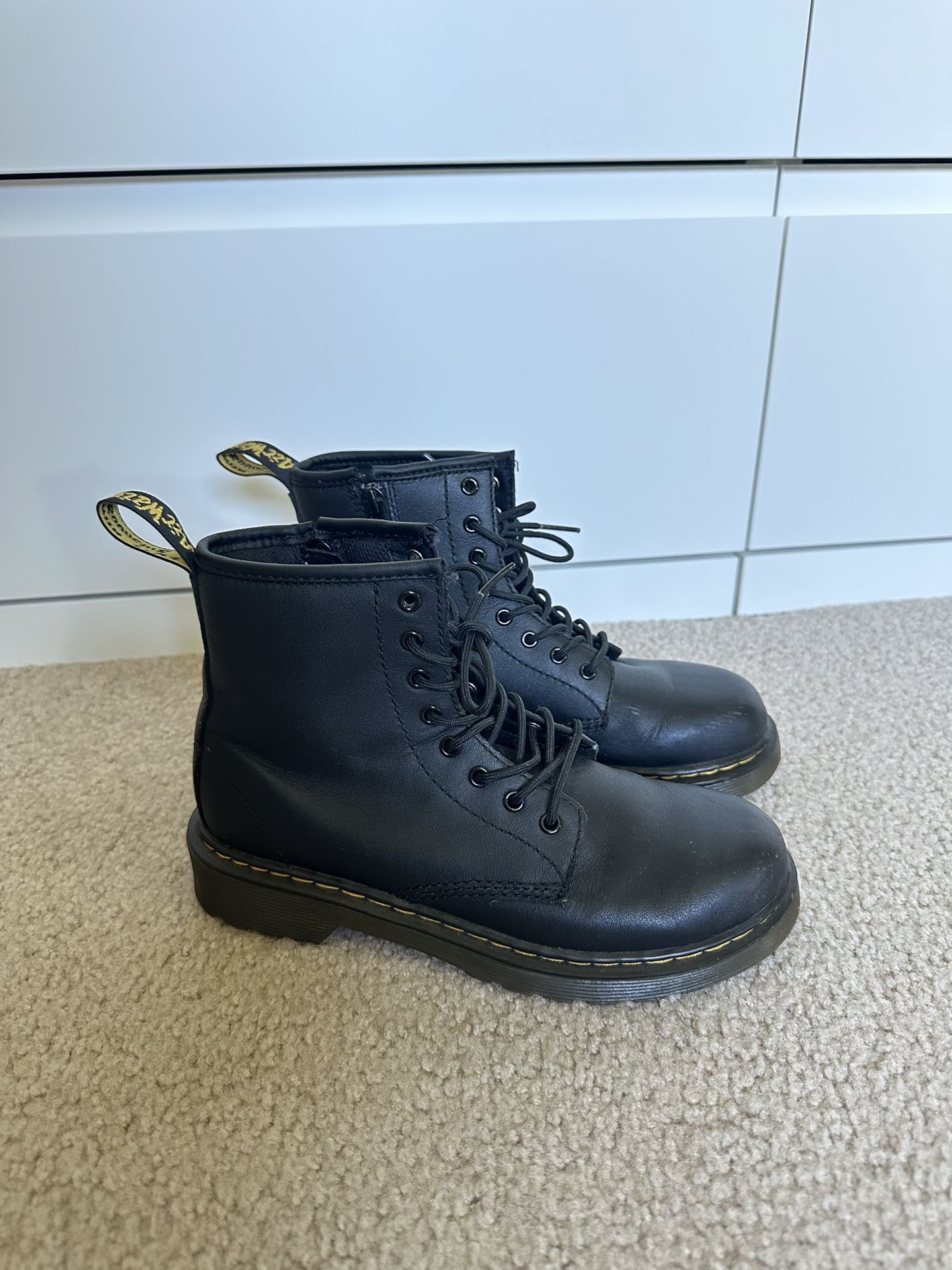 Dr. Martens 1460 Leather Boots – Black