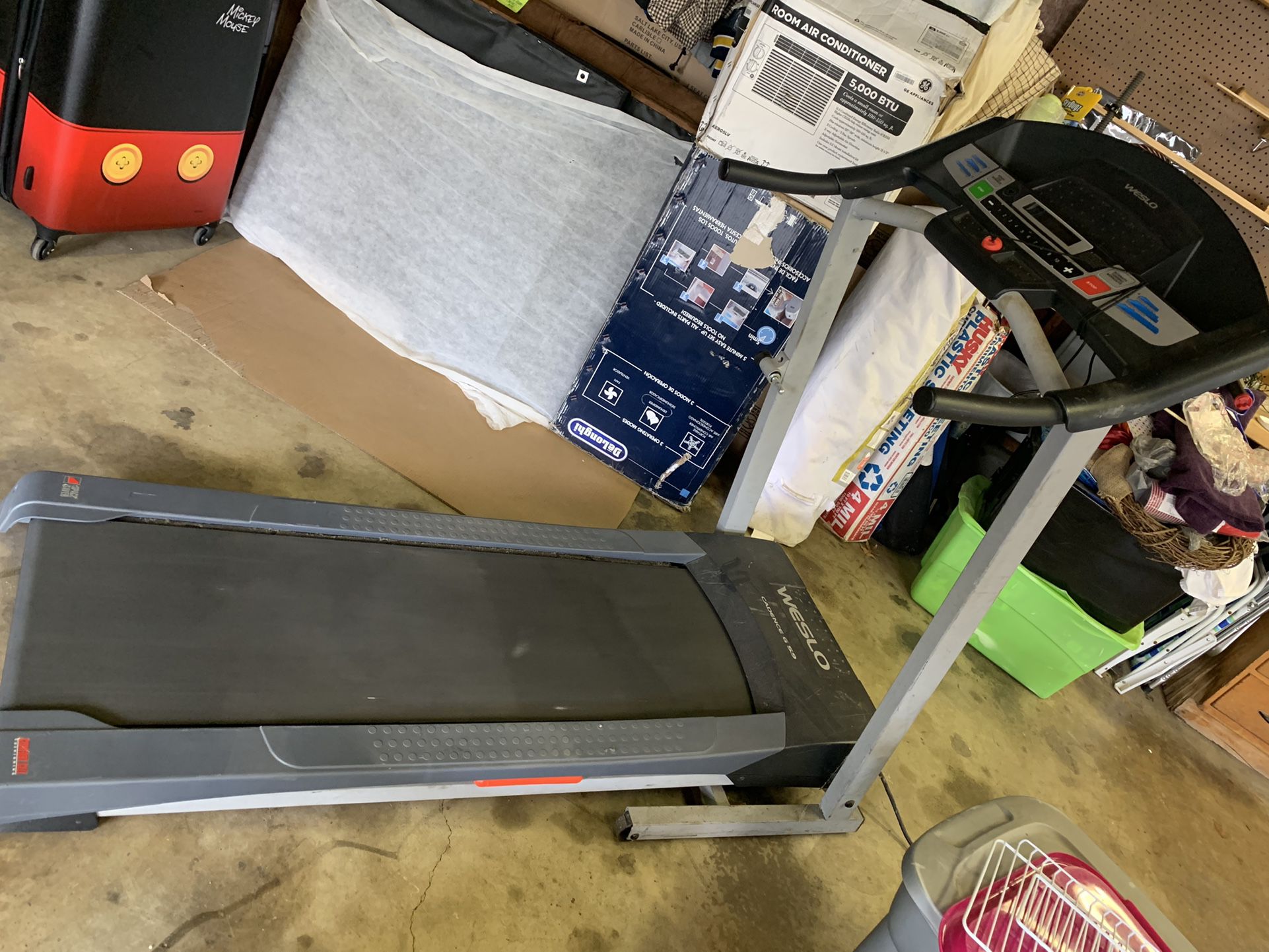 Weslo Foldable Treadmill 