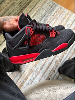 Red Thunder 4’s size 10.5