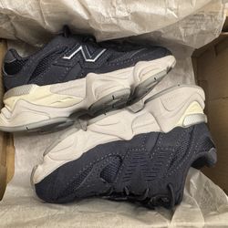 New Balance (9060) Toddler (7c) Excellent Condition 