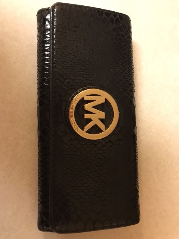 Black/ gold Michael Kors leather wallet