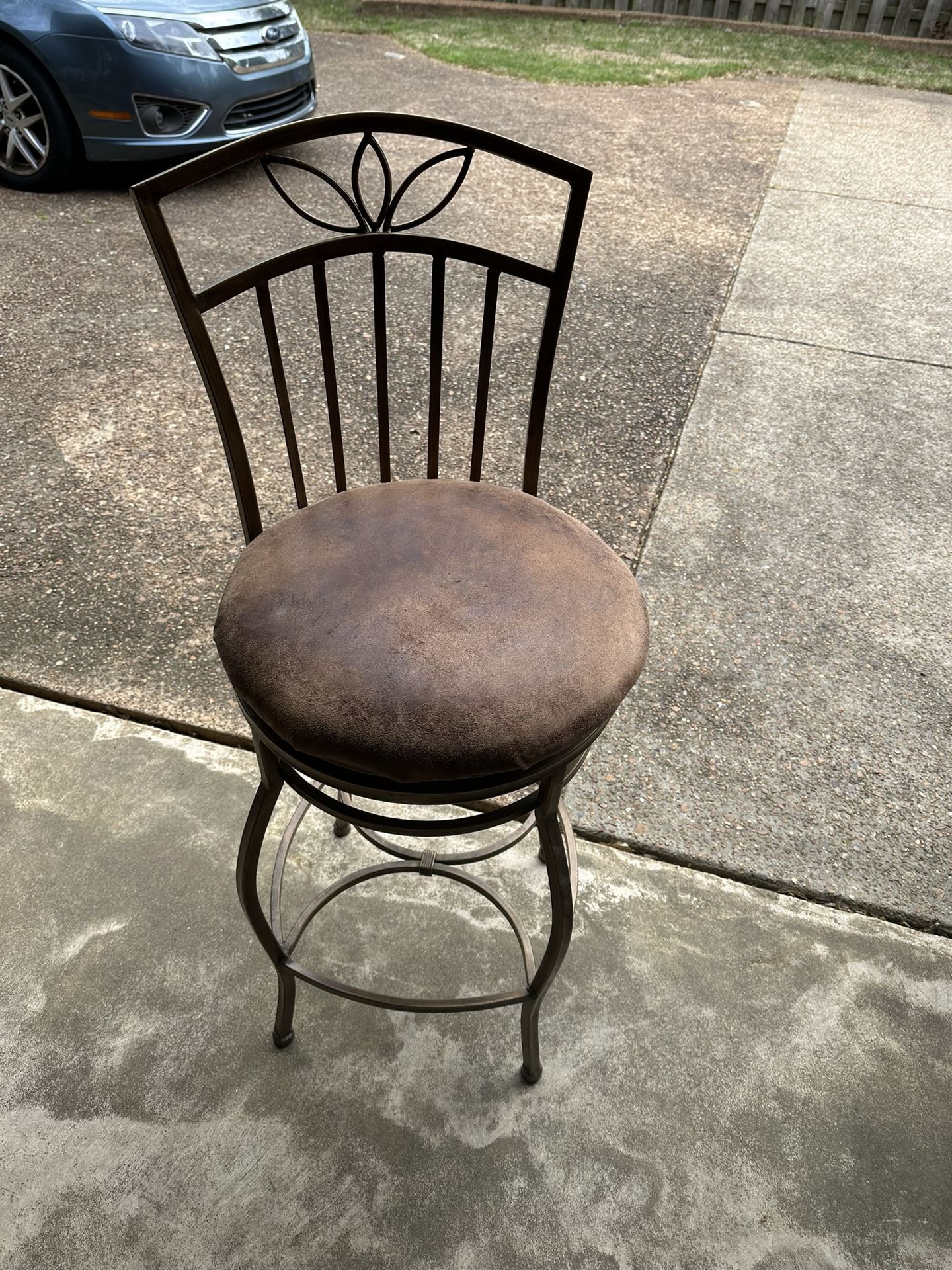 Set Of 2 Luxury Swivel Bar Stools