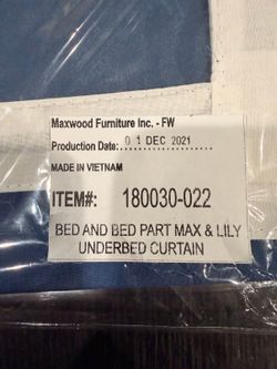 NEW Max & Lily Underbed Privacy Curtain for Loft/Bunk Bed (Blue/White)