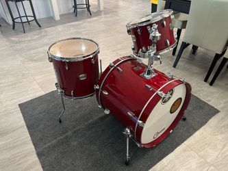 Yamaha Stage Custom Drums