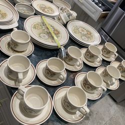 RARE Temper ware by Lenox  Microwave and oven safe magic garden 