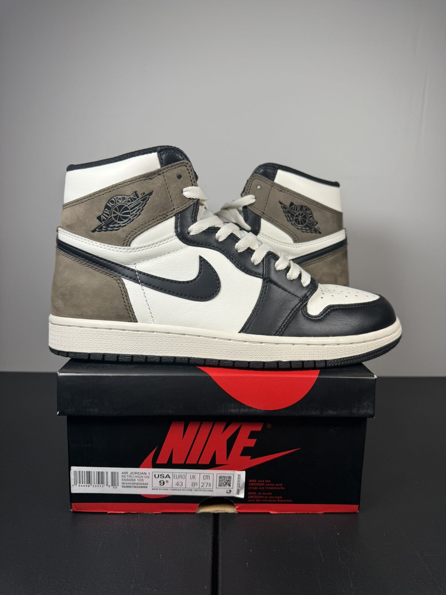 Very clean Jordan 1 Dark Mocha size 9.5m Og all!