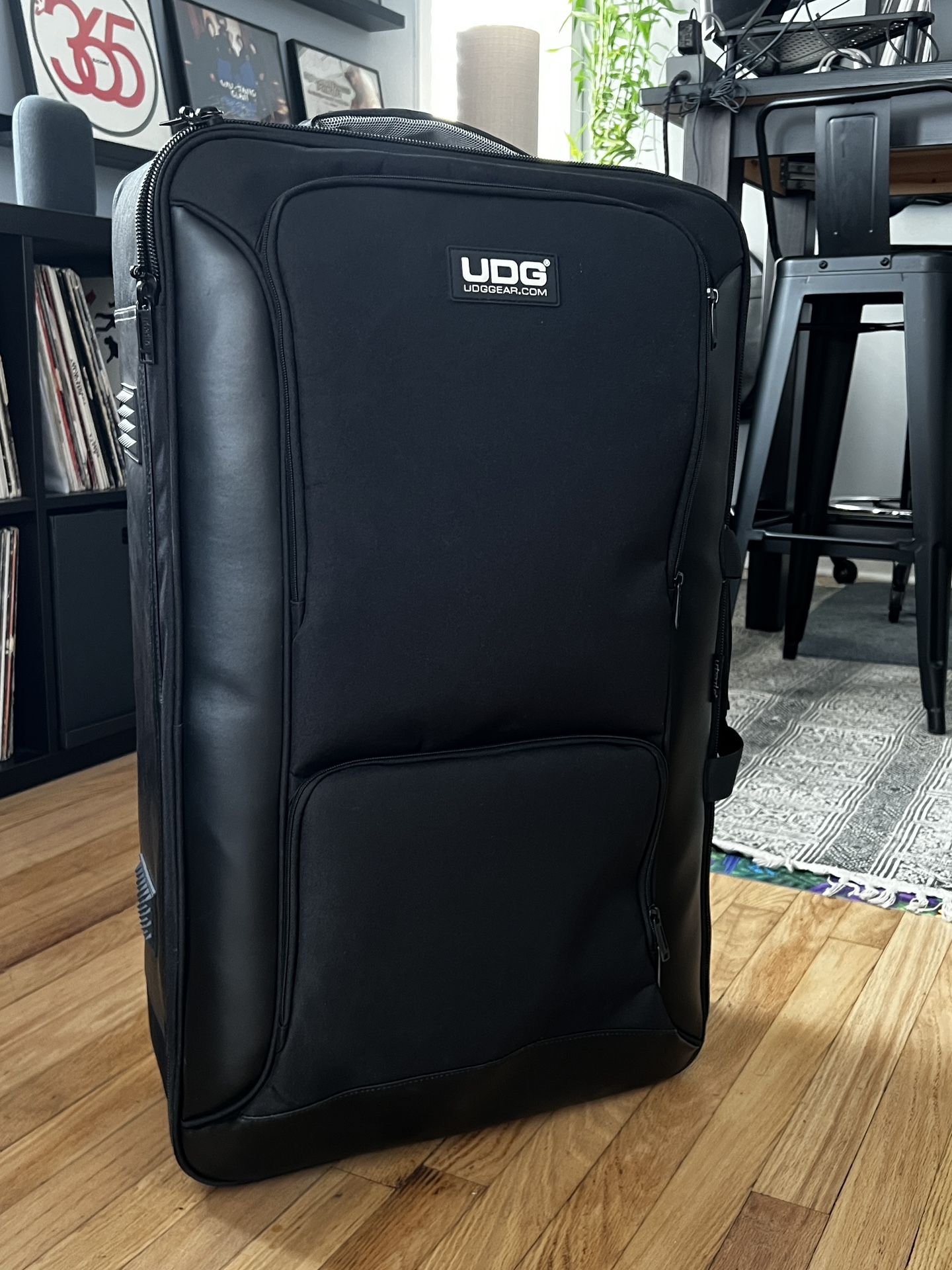 UDG DJ Controller Backpack Large Black - New w/tags