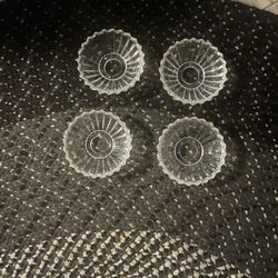 Don’t know the name of these they go under the imitation candlestick or lightbulb on older chandeliers. I just ran across seas and my storageI actuall