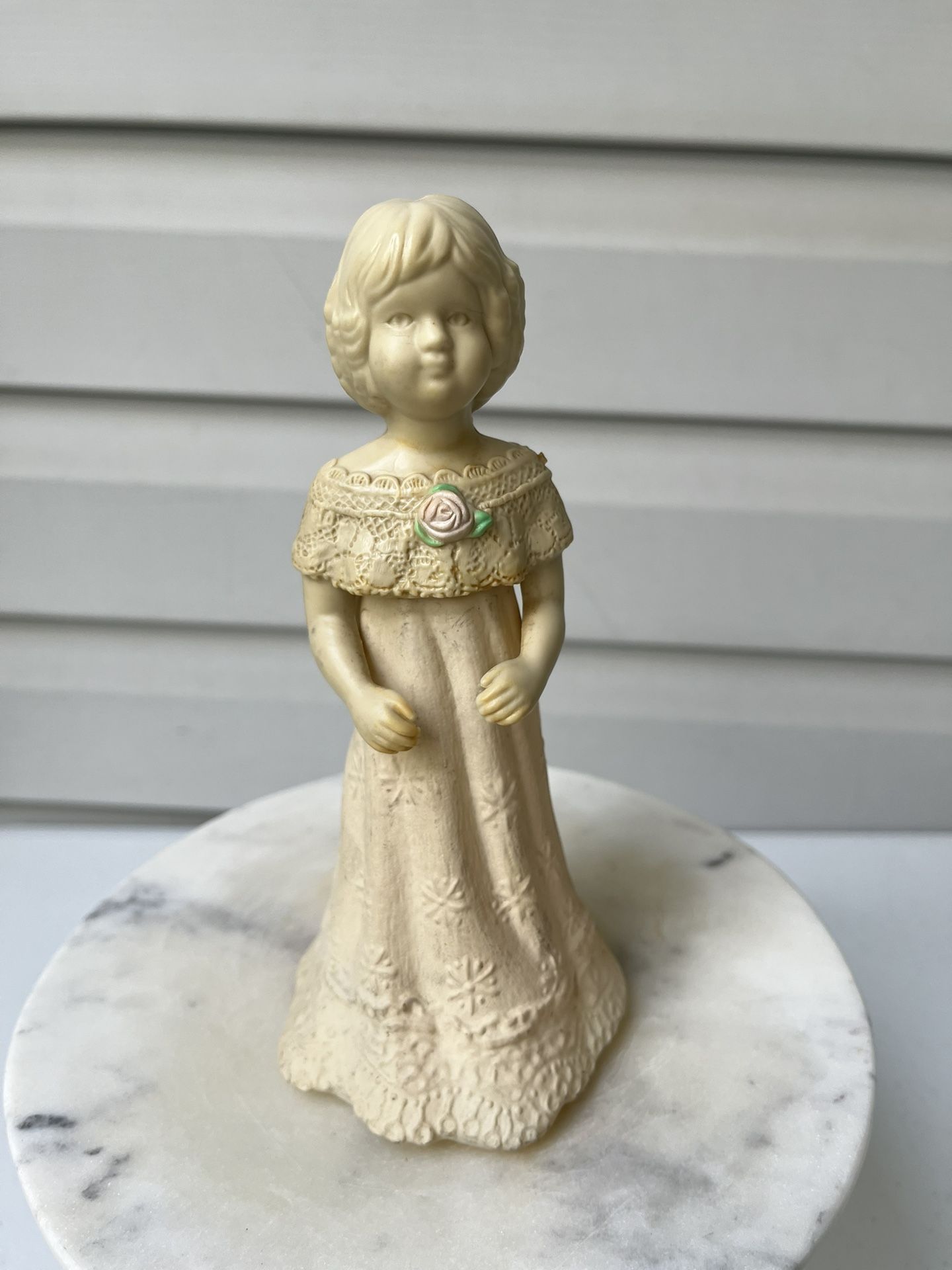 Avon Sentimental Doll Adorable Abigail Regence Cologne 4.5 oz. Vintage Bottle