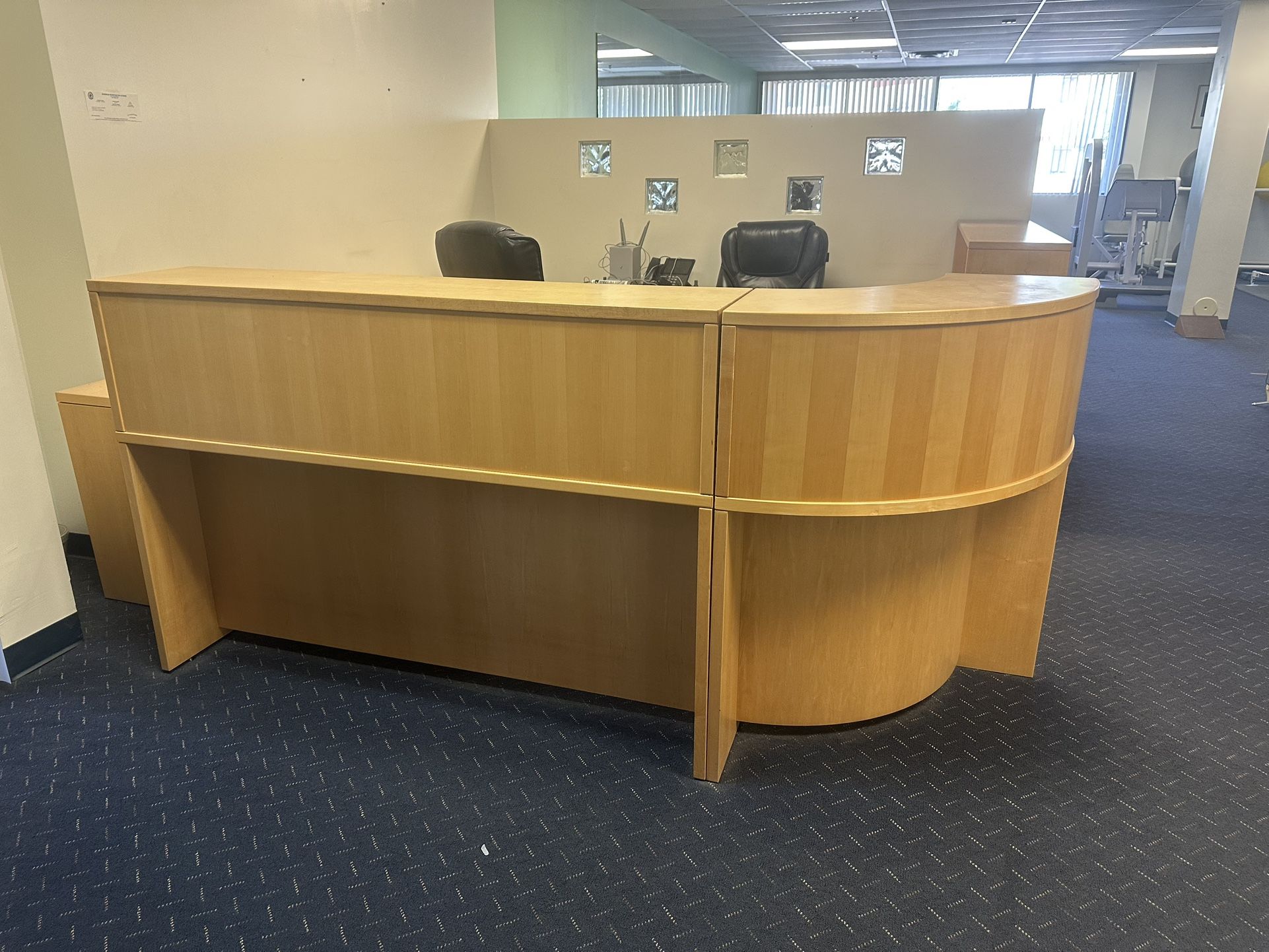 Office Desks And Chairs 