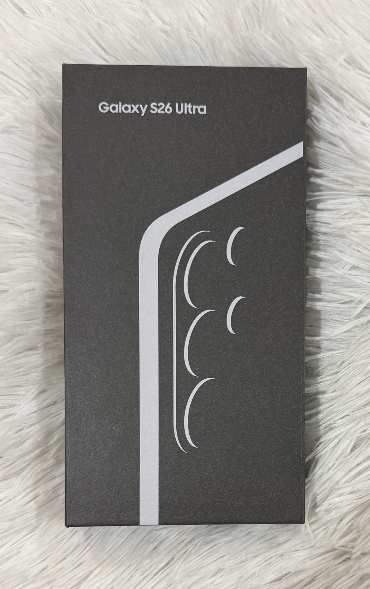 Samsung Galaxy S26 Ultra, unlocked Android smartphone, 512 GB,