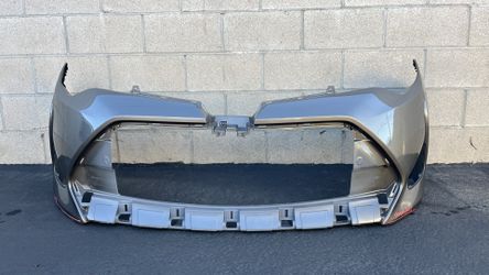 2017-2019 Toyota Corolla LE XLE Front Bumper Cover  Oem 