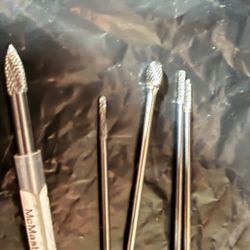Burs Different Sizes 